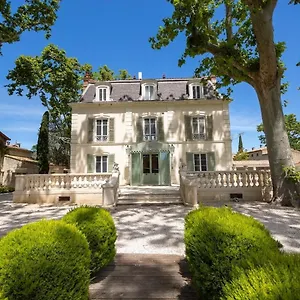 Les Frenes En Provence-château Zen Maison d'hôtes Avignon