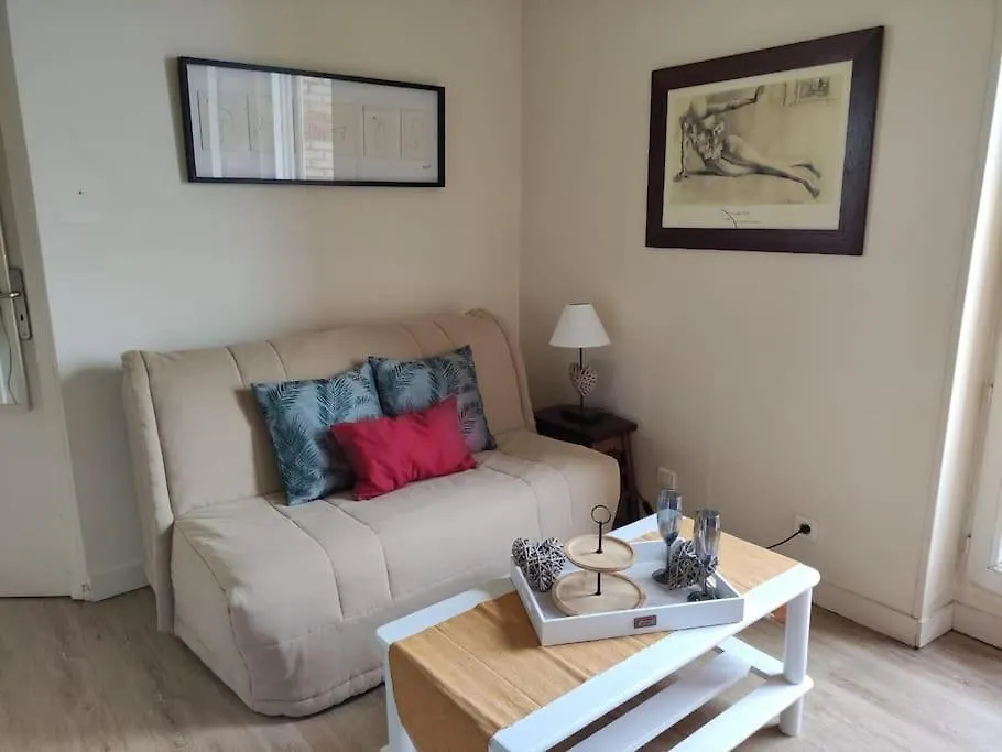 Appartement pleine vue mer au bord de la plage Binic 0*,